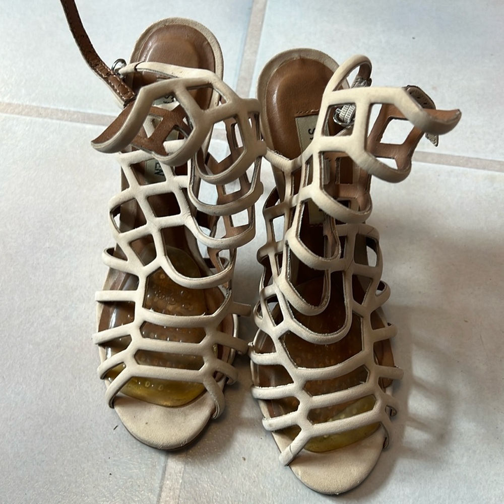 Steve Madden- Suede Cage Heels